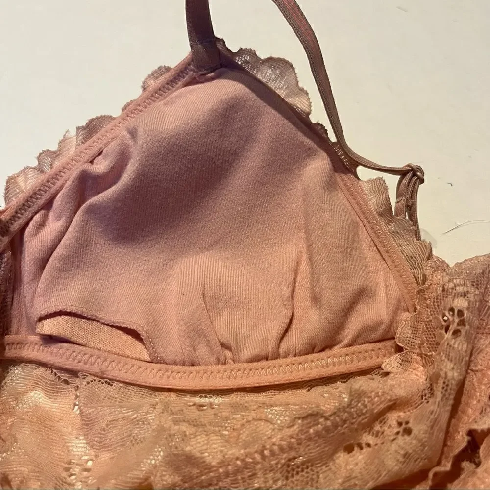 Aerie Bralette Size Small Pastel Orange, Lacy racerback, padded